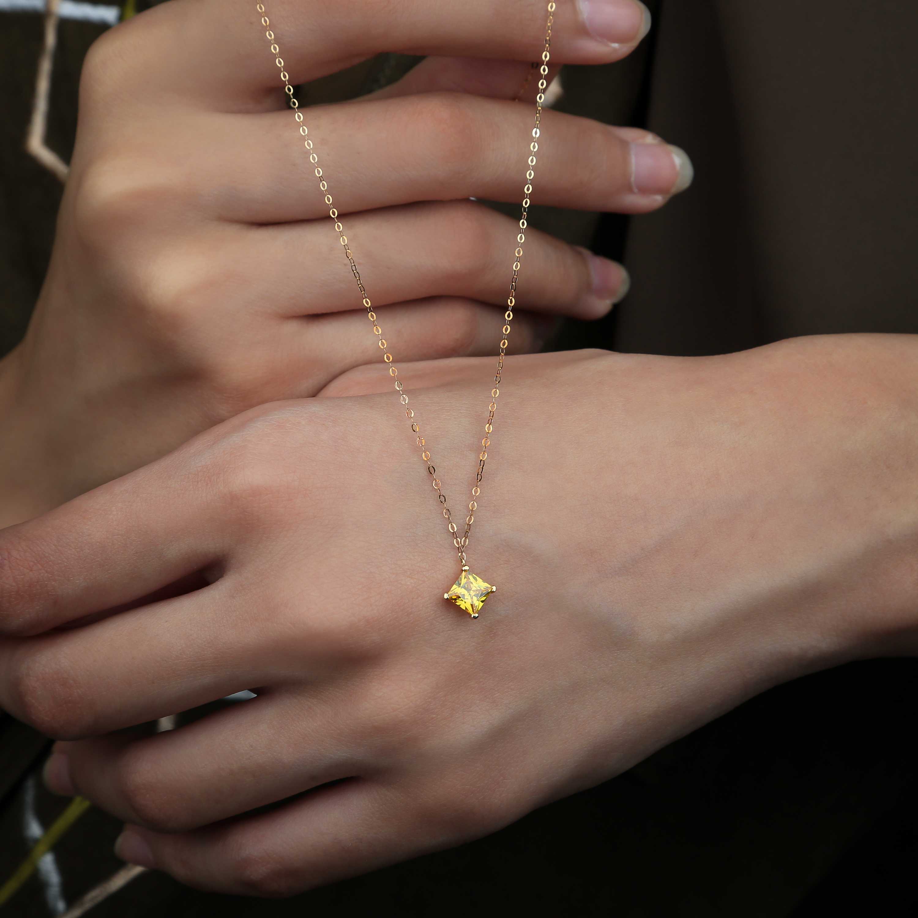 18 karat gold choker, made in Turkey - (H-0923)